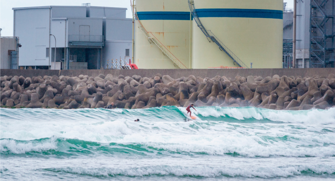 Olas con radiación, el surf en Fukushima
