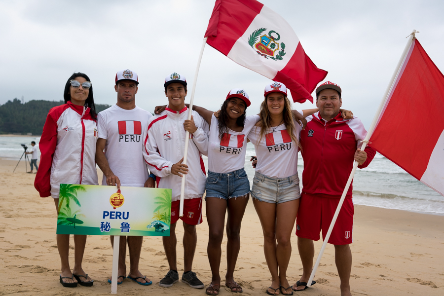 Peruanos iniciaron su participaci&oacute;n en el Mundial de Longboard en China