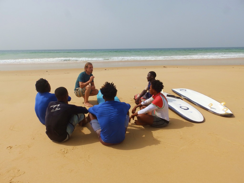 El surf crece en Sierra Leona despu&eacute;s de su inclusi&oacute;n como miembro ISA