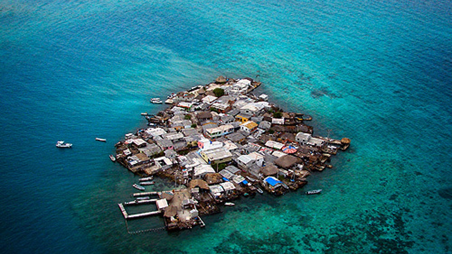 Así es la vida en la isla con más densidad de población del planeta