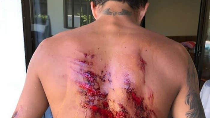 Teahupoo "despelleja" a Filipe Toledo