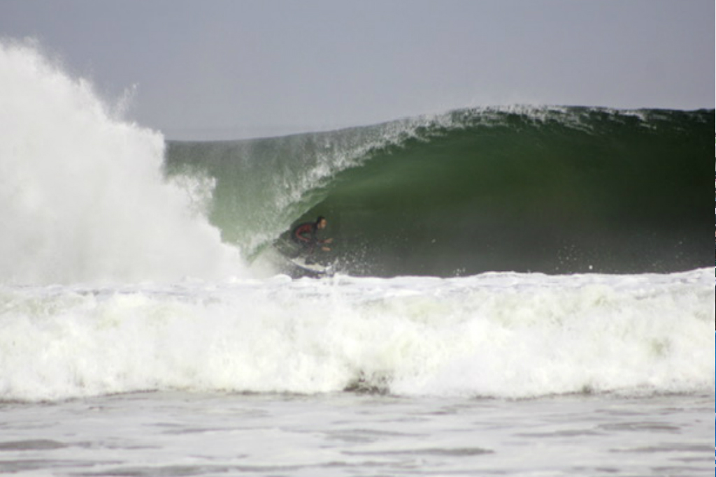 Portada: Herbert Mulanovich en Skeleton Bay 