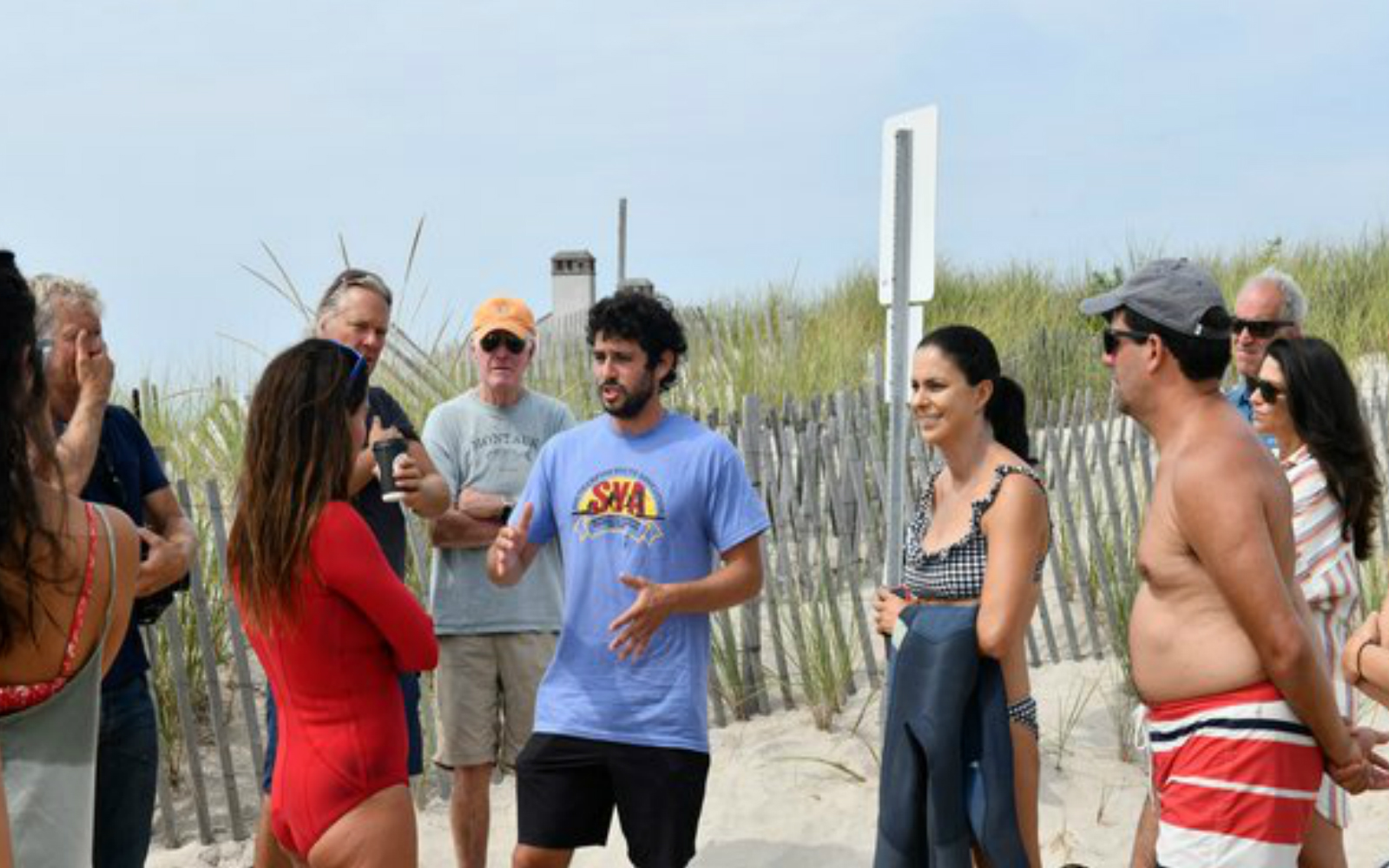 Surfistas son prohibidos de usar playa en Nueva York