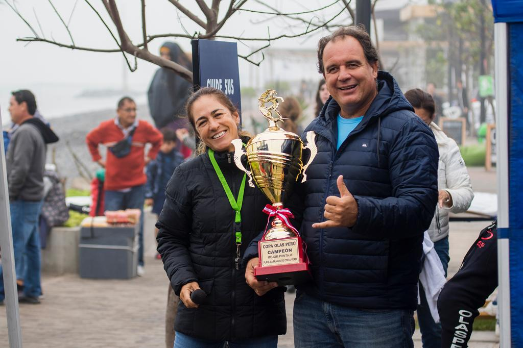 El surf peruano no se detiene