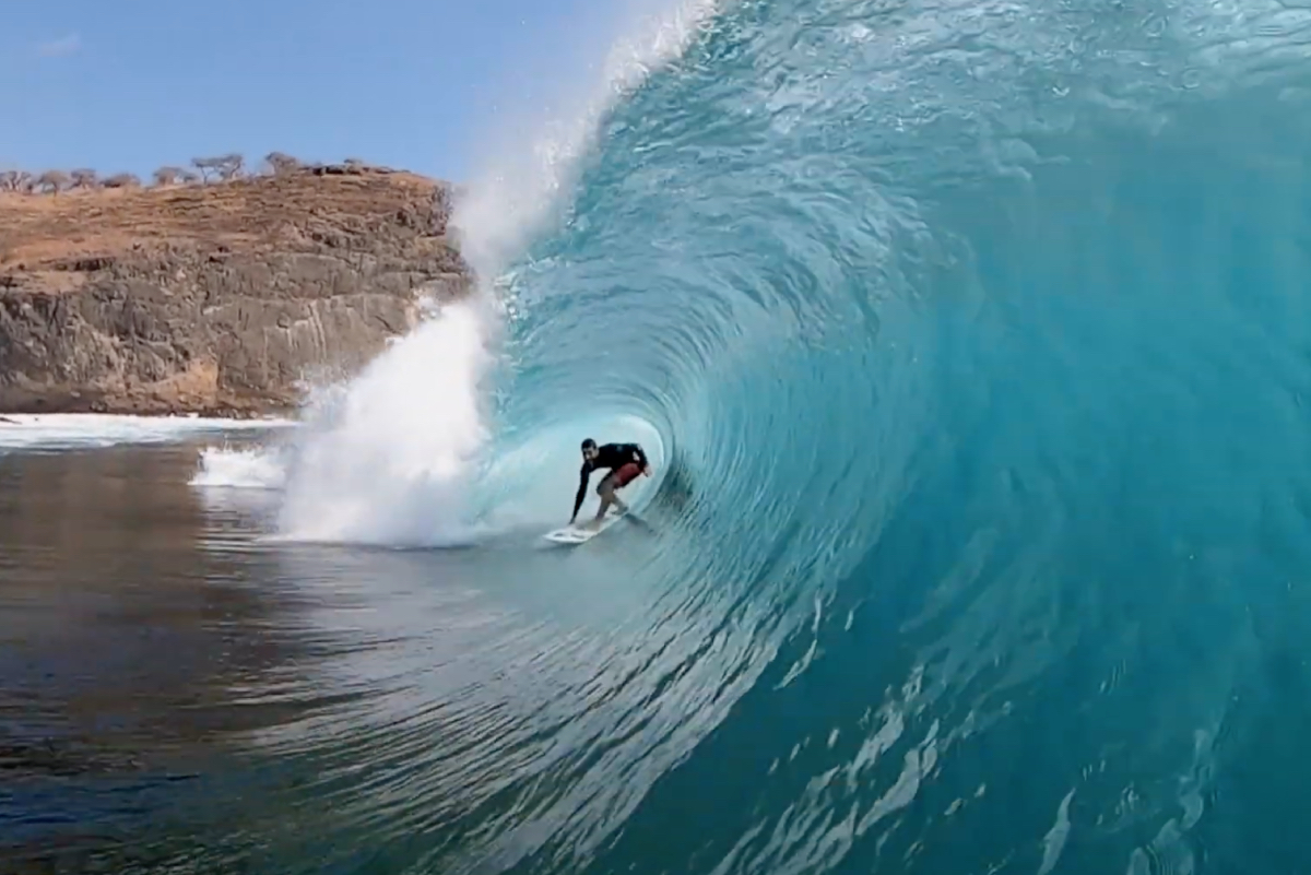 [VIDEAZO] Sebastian Correa en el mejor swell de Indo 2019