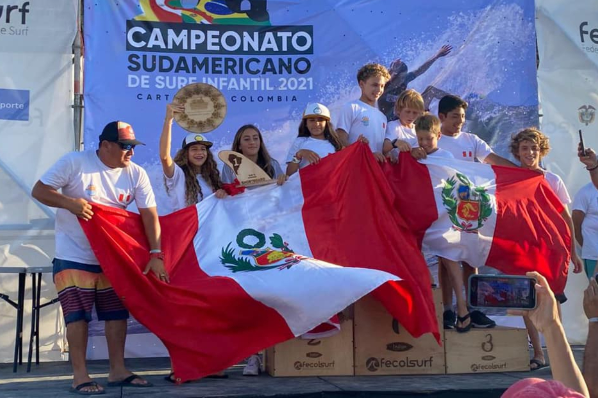 Equipo peruano infantil de surf brilla en Colombia 