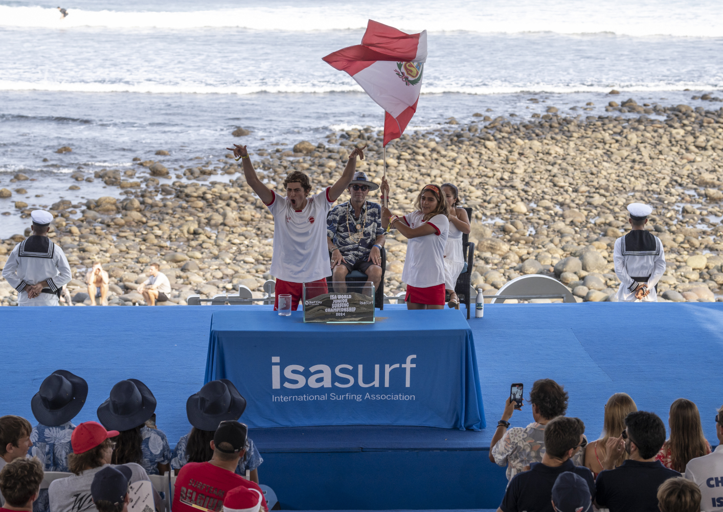 Perú quedó octavo puesto en Mundial Junior ISA 2024 y supera marca del año pasado en Brasil. 