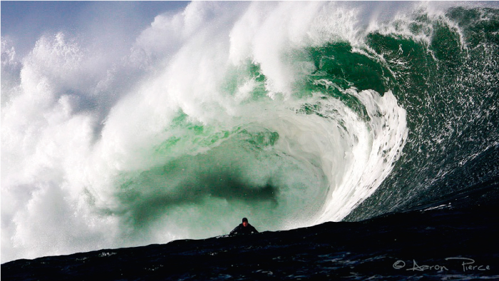 [VIDEO] El d&iacute;a en que dos valerosos surfistas desafiaron &ldquo;Mullaghmore&rdquo;, la ola gigante de Irlanda 