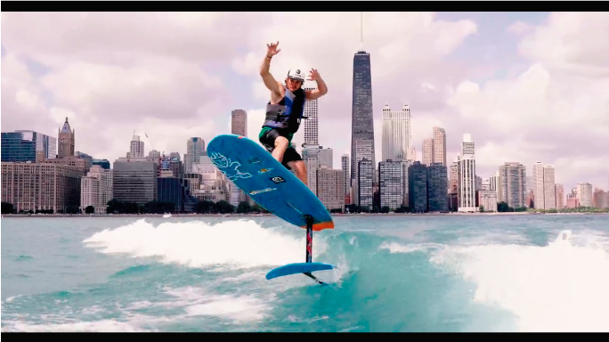 Hydrofoil al estilo del Wakeboard