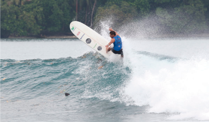 Piccolo Clemente convocado al nuevo invitacional de longboard en California 