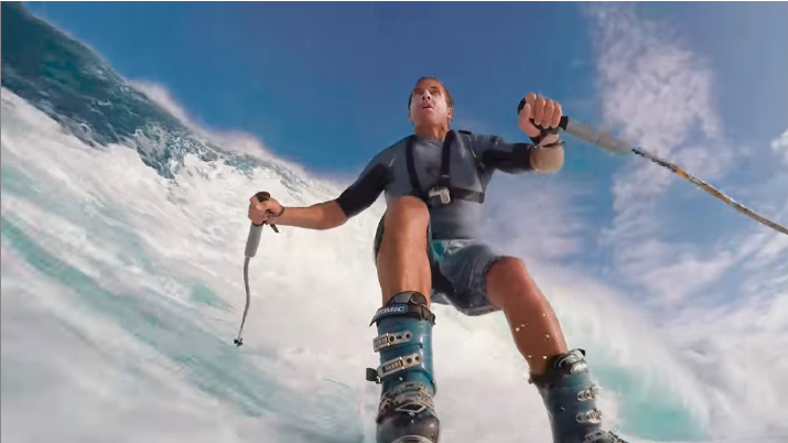 Bajando Jaws con skis 