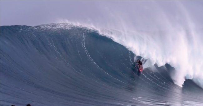 SURF RED CAMERA GREG LONG BARREL AT JAWS 2016
