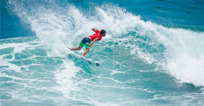 Tom&aacute;s Tudela cuartofinalista en el Vans Pro
